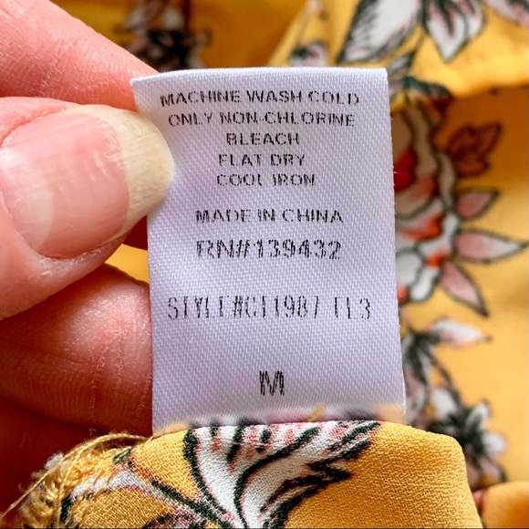 Stitch Fix | Papermoon Laire Crew Neck Floral Top - Picture 6 of 9